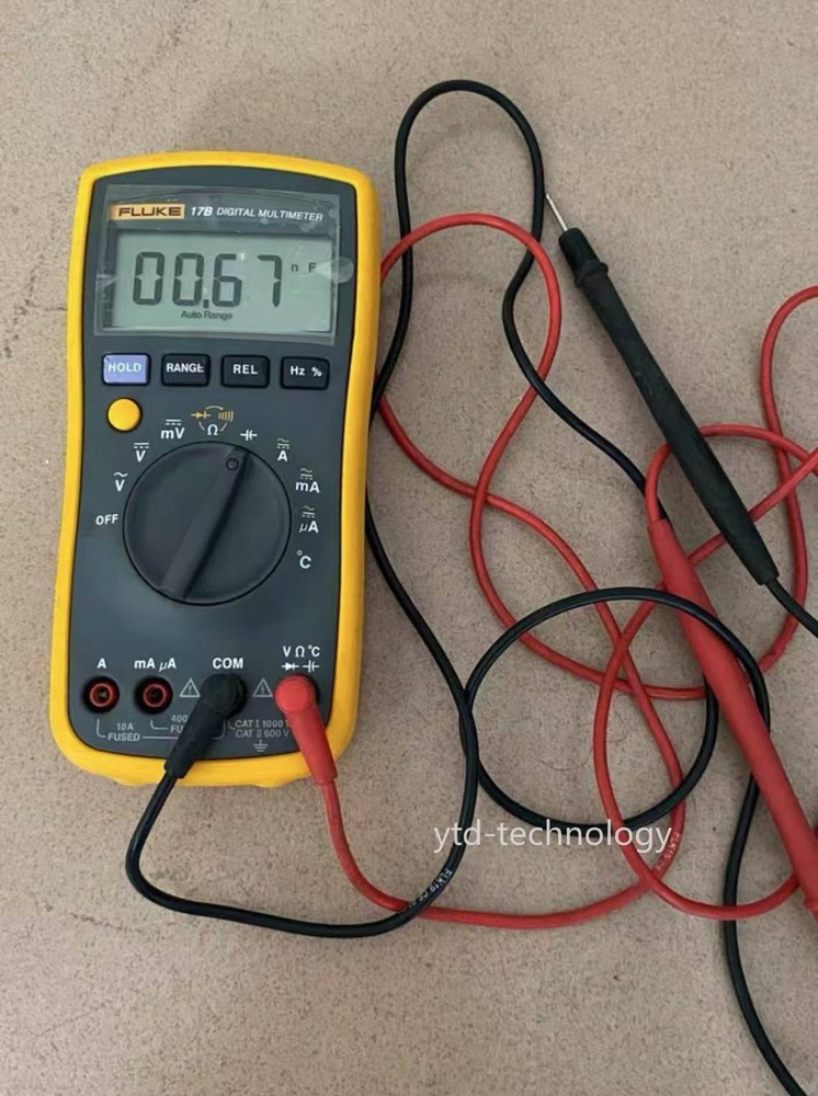 Fluke 17b digital multimeter/ Fluke 17b digital multimeter/