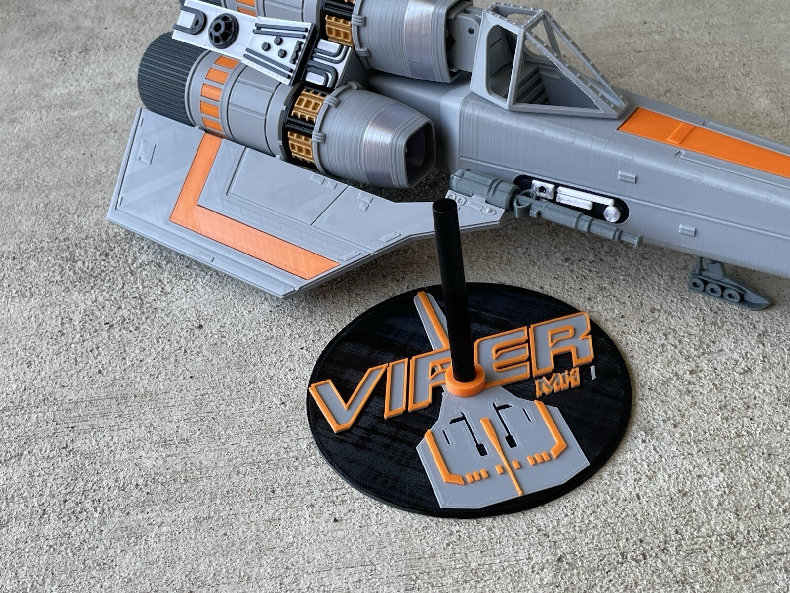 Picture 2 of 9
