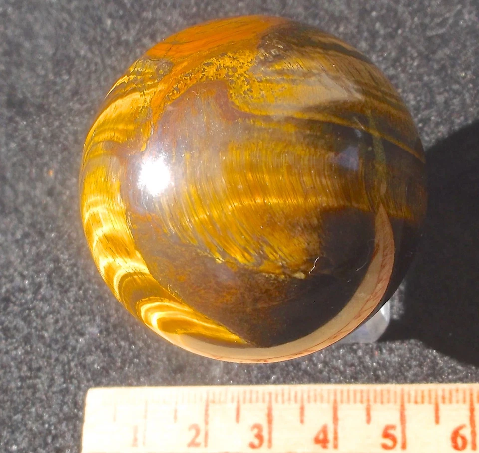 TIGER EYE POLISHED SPHERE 132 GRAMS 45 MM DIAMETER AFRICA - Image 2 of 4