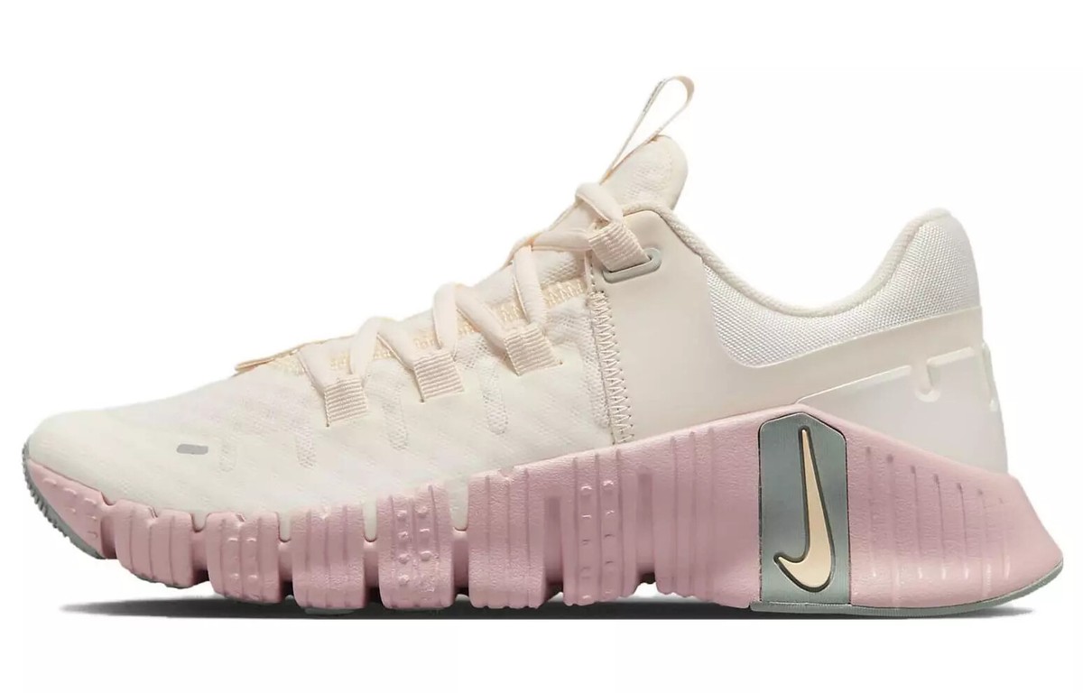 公式正規品!★WMNS FREE METCON 3 'PALE IVORY' Nike Free Metcon 5 'Pale Ivory Ice Peach' DV3950-102 Women's