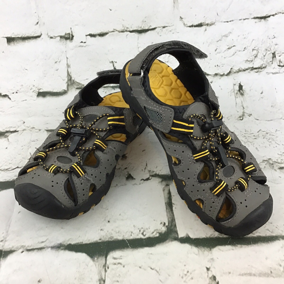Khombu hiking summer sandal size 13 Khombu Sandal Unisex Kids main image 4