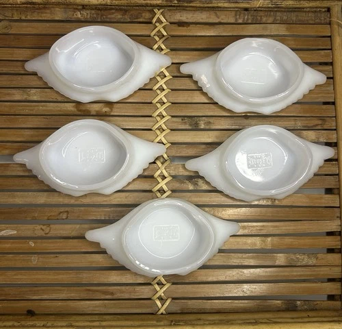 Glassbake Vintage Lot Of 5 Milk Glass Crab Imperial Baking Dishes 6”L X 2.5” W