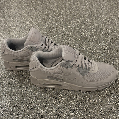 Nike Air Max 90 Men s Low Top Lace-Up Sneakers Triple Grey CN8490-001 2020