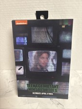 NECA - Teenage Mutant Ninja Turtles Movie - April O'Neil Ultimate Figure 7