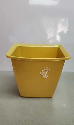 Vintage Rubbermaid Bathroom Plastic Wastebasket Trash Can Gold MCM Retro 10''