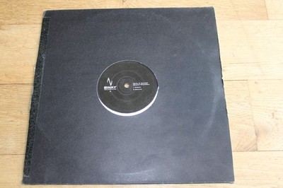 Hertz & Mhonolink - Traces  Of Influence -12'' Techno Record SWAY 7 - VINYL IS VG