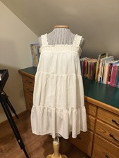 American Eagle Women's Sleeveless Cream Baby Doll Dress Size Small with Lining