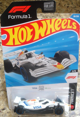 2026 HOT WHEELS FORMULA 1 #2/5 WHITE VISA CASH APP RACING BULLS FORMULA ONE TEAM