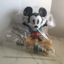 New Disneyland Park Mickey Mouse 90th Birthday Anniversary Sipper Cup With Straw