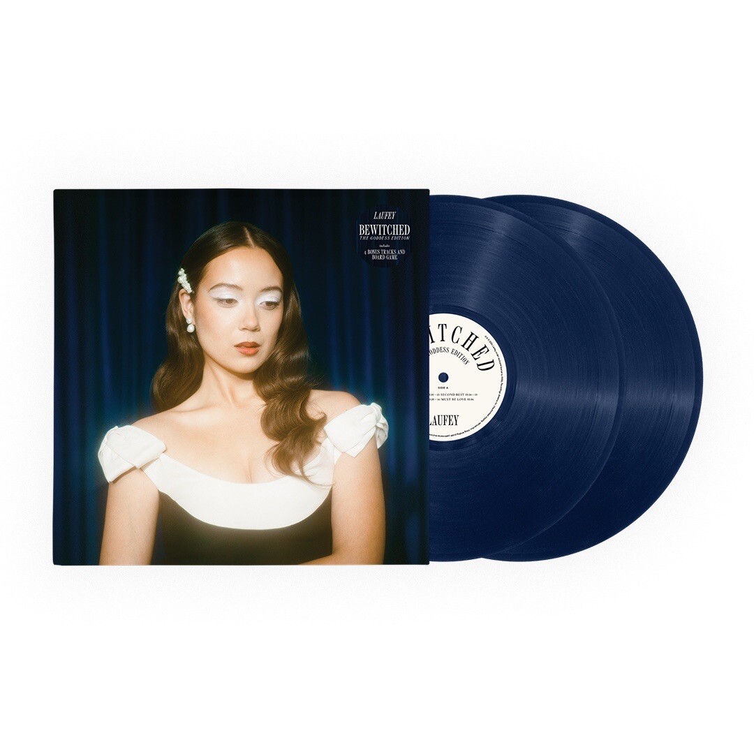 Laufey　Bewitched　直筆サイン入りレコード LAUFEY SIGNED BEWITCHED GODDESS EDITION VINYL LP - BECKETT