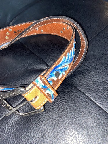 Cintura donna Ariat in pelle blu e marrone lunga 41 pollici - Foto 7 di 12