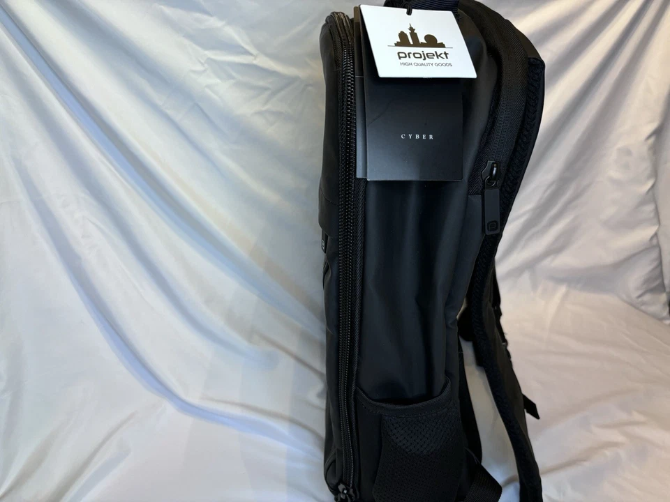Mochila acolchada Projekt Cyber Blackout/DaGrey, cámara para computadora portátil de entrada superior, nueva Foto 3 de 4