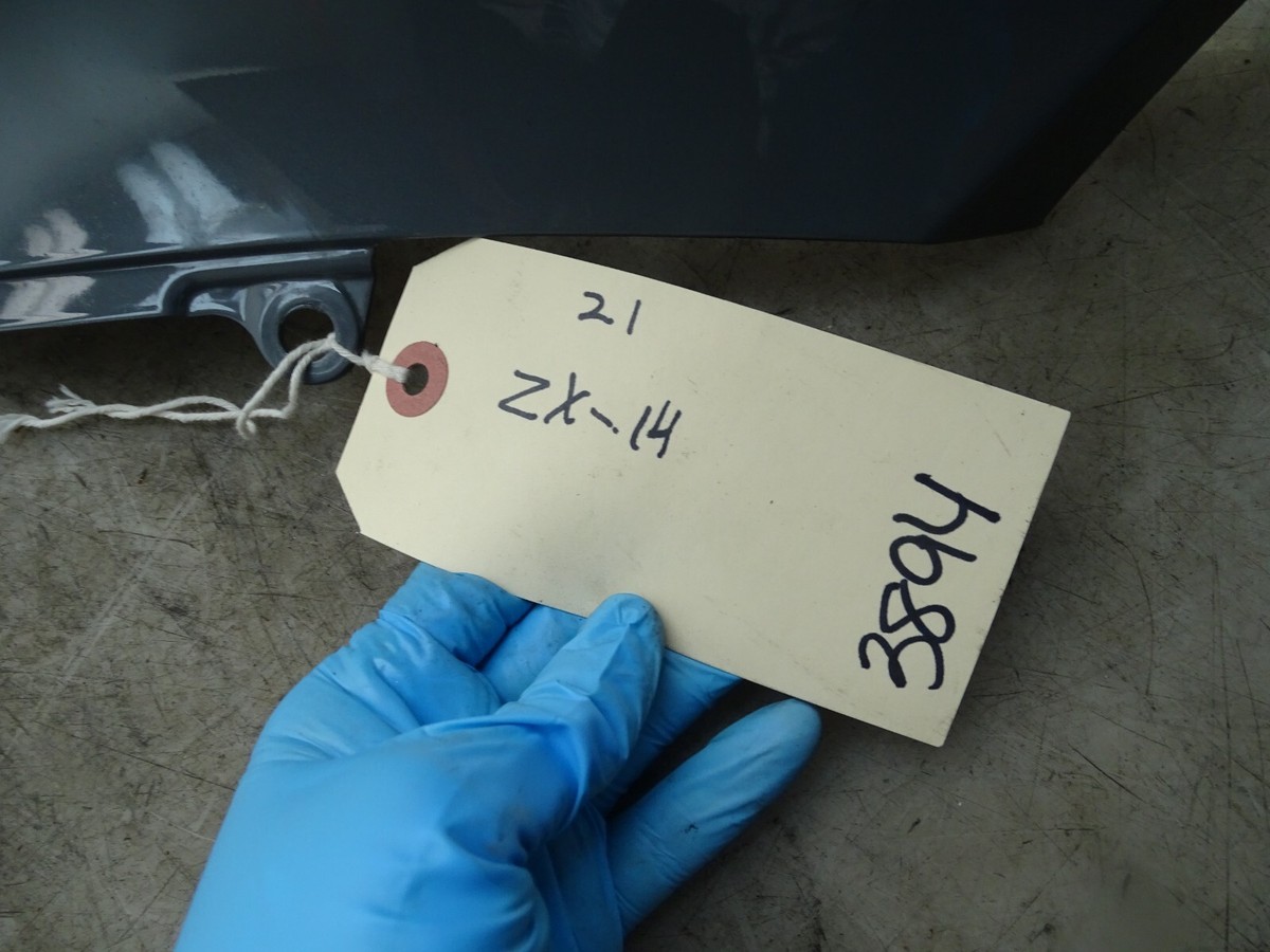 【、、、がみ】 21 KAWASAKI ZX14 ZX 14 GAS TANK SHELL FAIRING PLASTIC E-3894