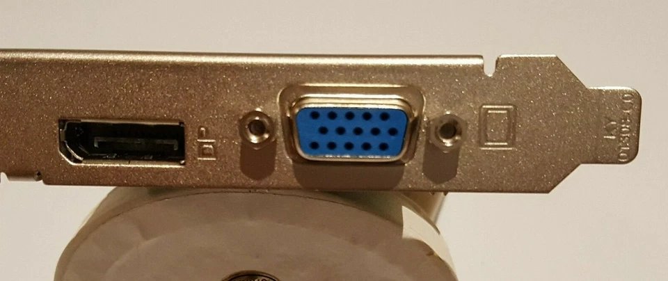 GENUINE DELL 1GB AMD RADEON R5 430 VGA DISPLAYPORT VIDEO CARD FULL HEIGHT GN6HV - Image 2 of 4