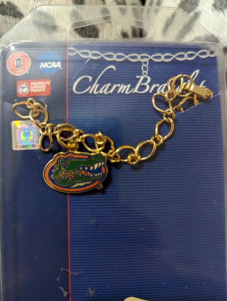 Pulsera Florida Gators Charm Tono Dorado Nueva con Etiquetas Fútbol UF Deportes 361 Foto 4 de 4