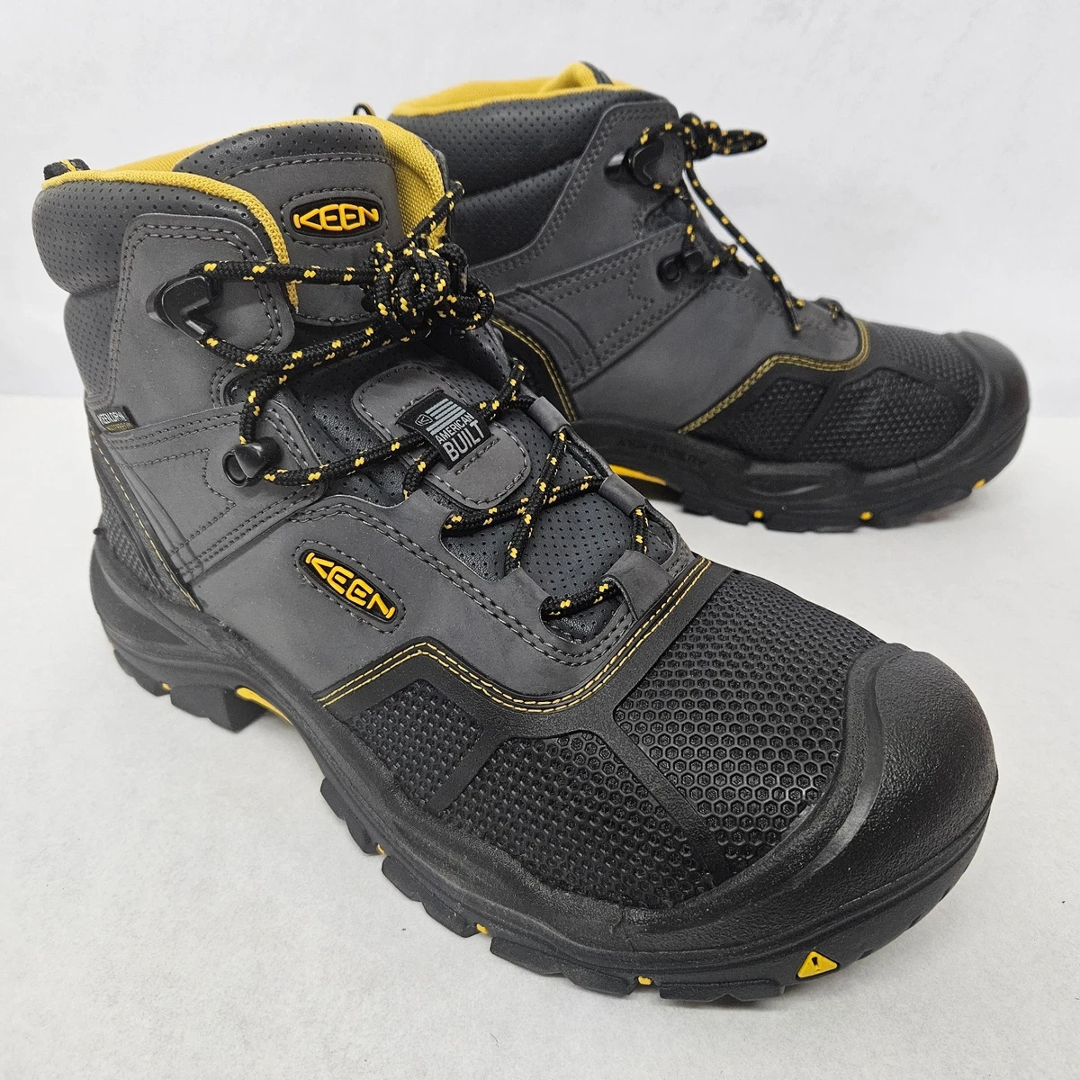 NWT KEEN New Men\'s Logandale 6\