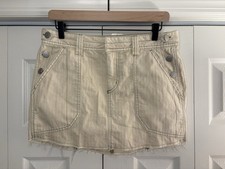 Women  s BDG Urban Outfitters cargo mini skirt khaki wash w/raw hem size L NWT