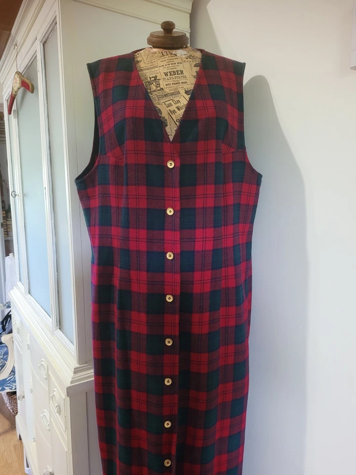 Pendleton New Wool Red Plaid Dress Size 16 Gold Buttons Sleeveless  - Image 3 of 4