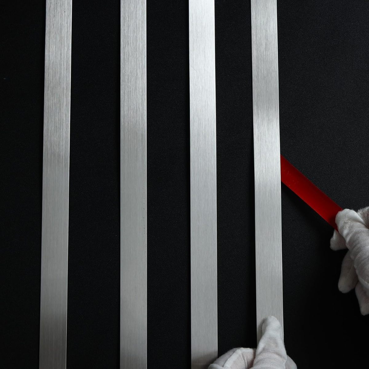 Bordatura Metallica Autoadesiva Acciaio Inox - Finitura Specchiata, 5m X 2cm, Per Pareti E Mobili - Foto 10