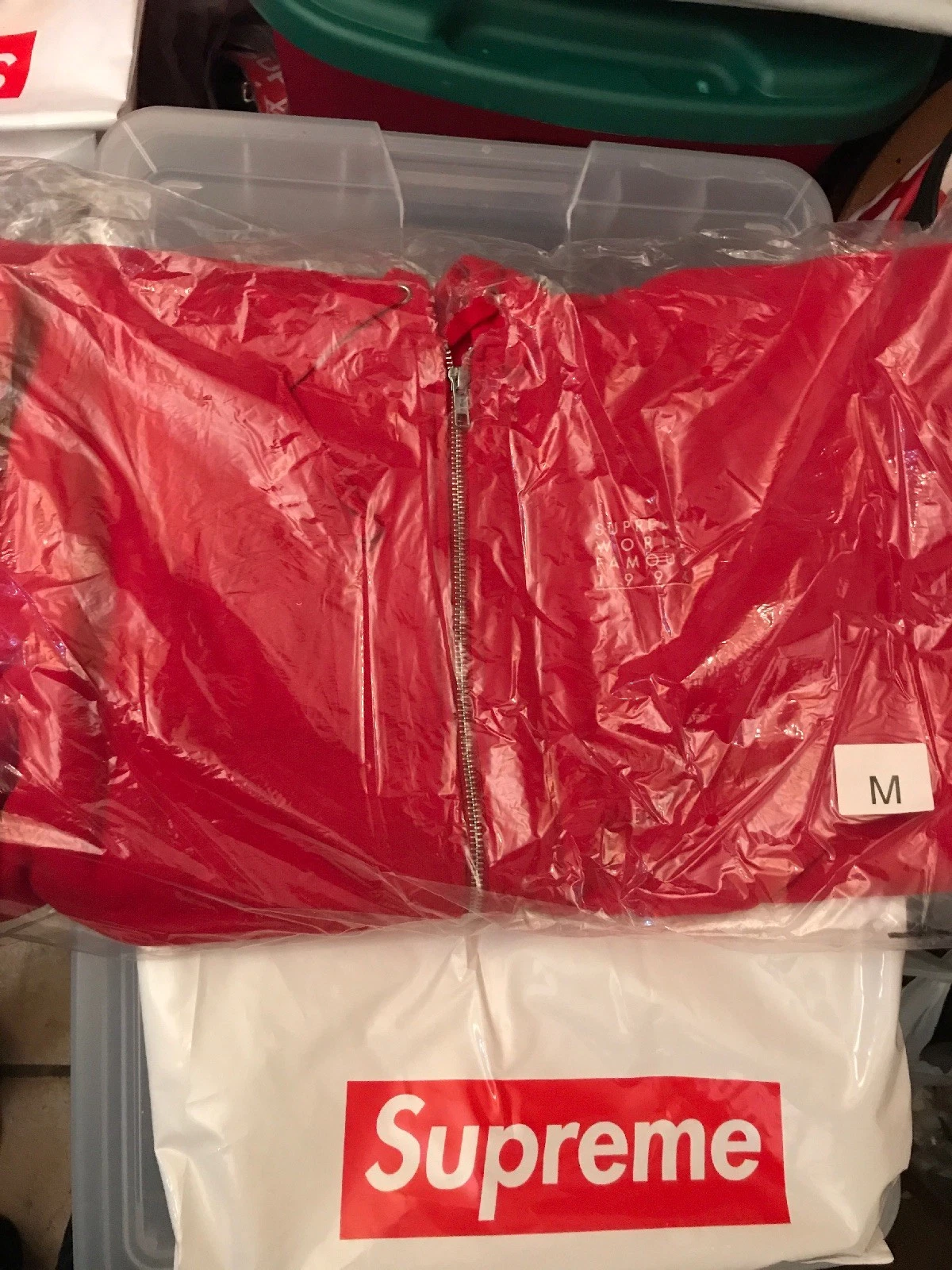 Neuf Supreme World Famous Zip Up Sweat shirt à capuche rouge taille M SS18 stock mort !