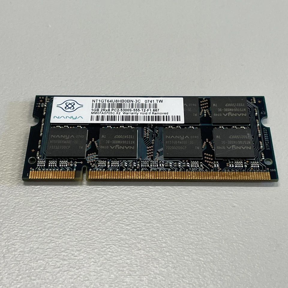 Nanya 1GB DDR2 RAM PC2-5300 667MHz non-ECC Unbuffered SODIMM NT1GT64U8HB0BN-3C - Image 2 of 3