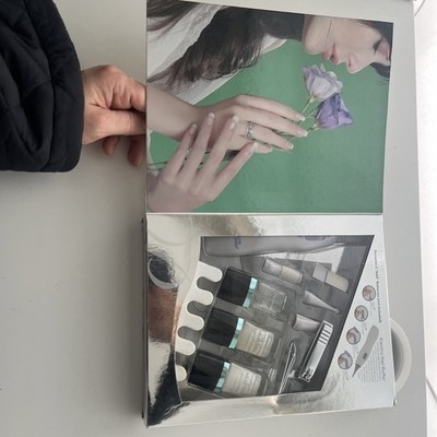Markwins the color workshop ELEKTRISCHER NAGELPUFFER NAGEL INKL. LACK MANIKÜRE SET