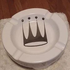 ALEC BRADLEY   “THE BUMP”  4 Finger Cigar  Ashtray 10” White & Silver Large RARE