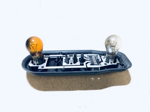 2496339 Lampenträger Rücklicht Rückleuchte innen Heckklappe 39 DE967142-20