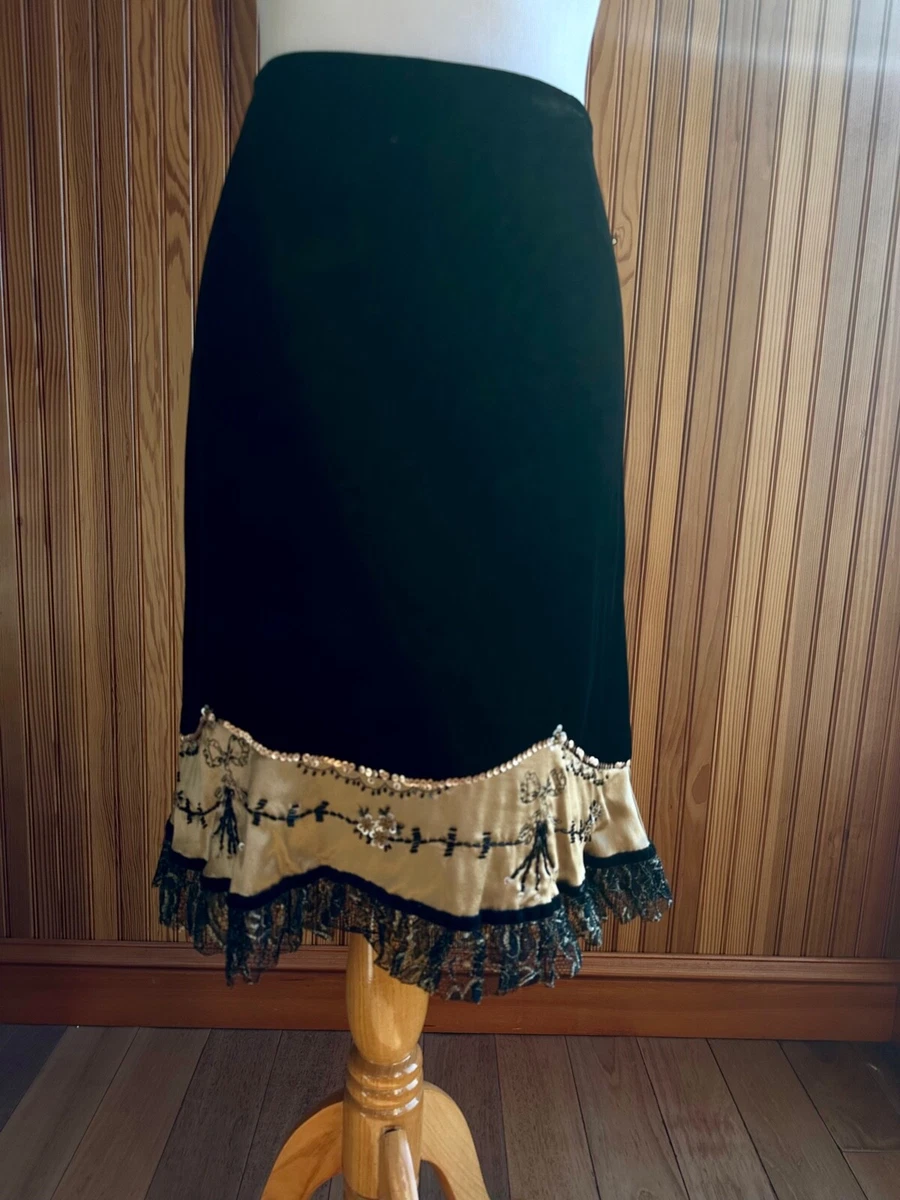 Silk skirt top with lace trim
