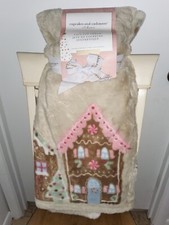 NEW Cupcakes & Cashmere Christmas Faux Fur Gingerbread House Blanket FROM CANADA