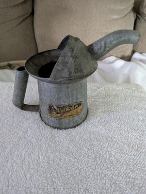 Vintage Galvanized Steel One Quart Lawson NY Spouted Oil Can Paper Label