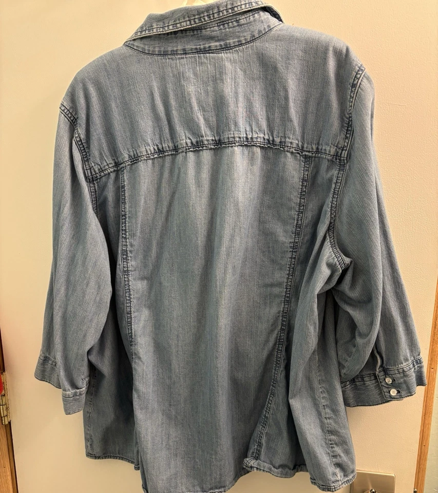 Top de estilo de vida Sonoma para mujer 3x Foto 2 de 4