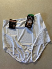BALI Firm Control Shaping Brief Panty Size L White Lace Accent DFX052 NWT 