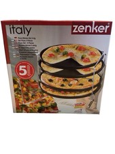Zenker Pizza Baking Set - 4 Easy-Clean Baking Trays - Foldable Stand