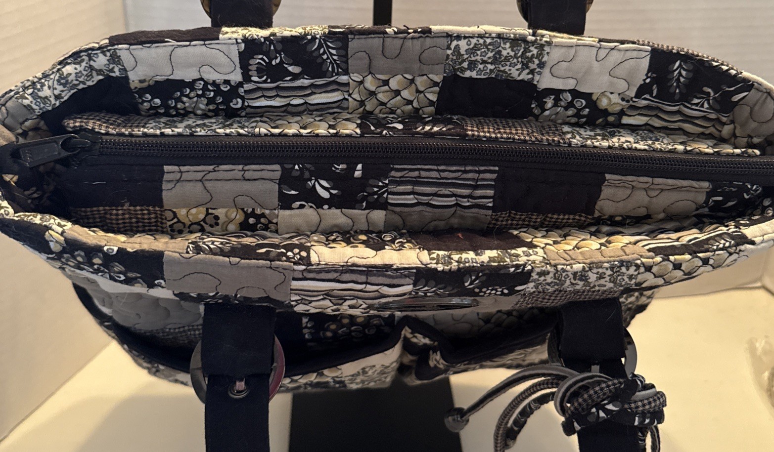 Donna Sharp Quilted Patchwork Shoulder Bag/Purse.… - image 9