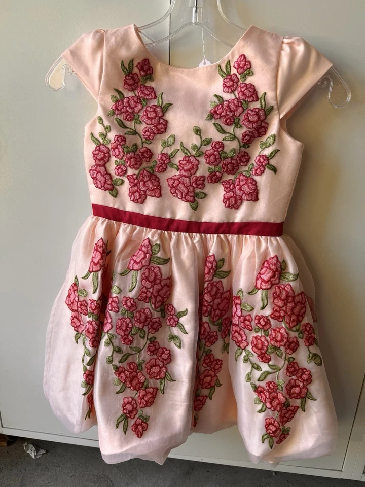 Vestido princesa Belle Disney para meninas de 5 a 6 anos - Imagem 2 de 4