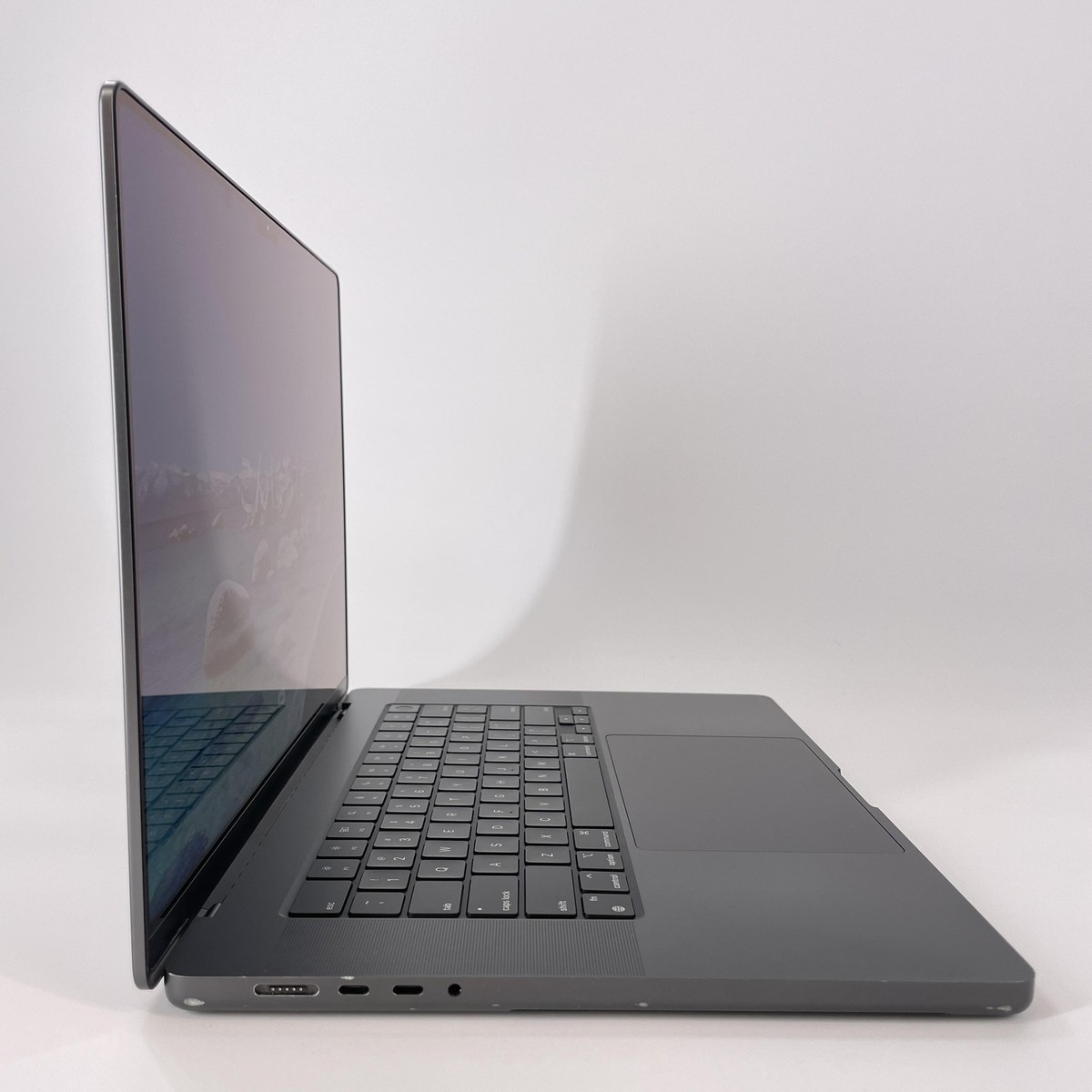MacBook Pro 16 Black Nov 2023 M3 Max 16-C CPU 40-Core GPU 64GB 1TB