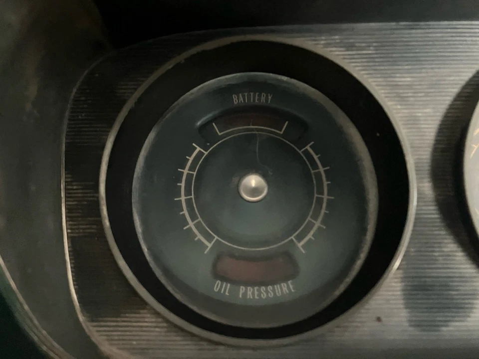 Cuadro de instrumentos Pontiac GTO Lemans Tempest 64-65 con tablero de reloj envolvente Foto 2 de 4