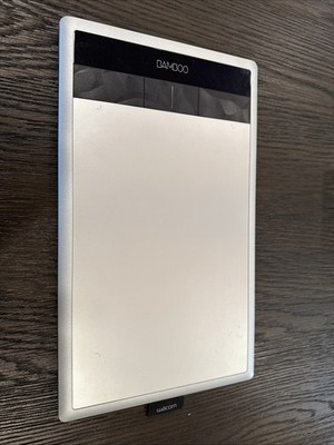 Wacom Bamboo Tablet CTH-670   Graphics Drawing Pen Tablet, USB   Tested, Works
