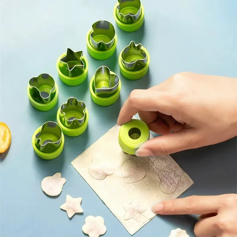 Stella a Forma Di Cuore Verdure Cutter Frutta Pasticceria Mini Torta Cutter per  - Immagine 2 di 4