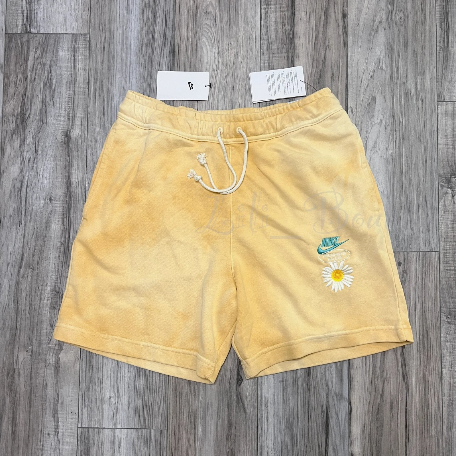 Nike Sportswear Men's French Terry Shorts DM5016-777 Sanded Gold NWT Size XL