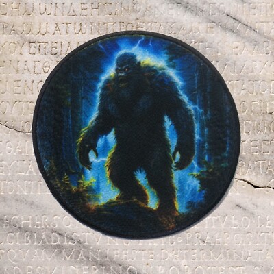 Bigfoot Patch Iron-on Applique Sci-Fi Myth Legend Sasquatch Yeti Cryptid Badge
