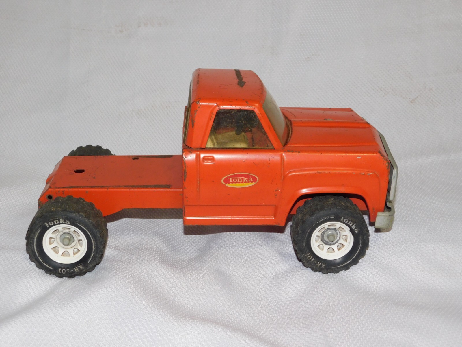Vintage 1960s Tonka Pressed Steel Orange Cab Truck XR-101 12 Inch Long Toy