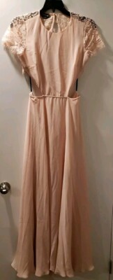 Robe Bebe - Dos Dentelle Avec Découpes - Rose - Taille M/L (10) - Neuve Avec Étiquette (NWT)