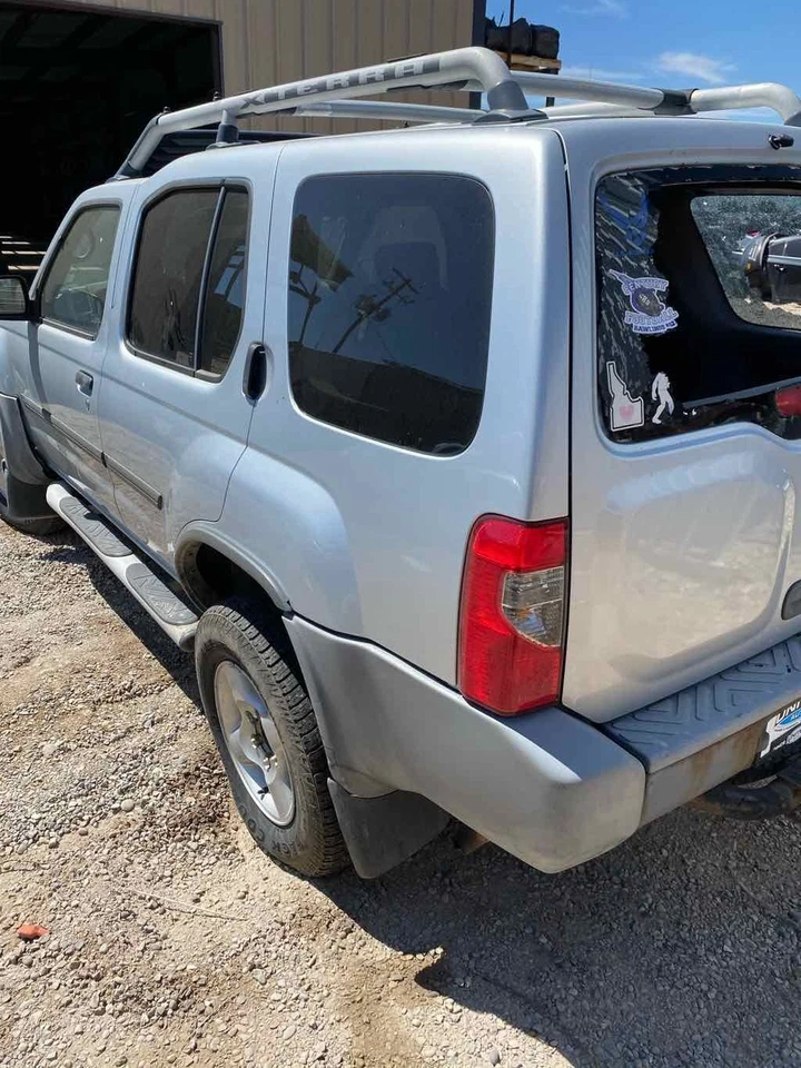 Used Fuel Injection Air Flow Meter fits: 2001 Nissan Xterra 6 cylinder Grade A - Image 2 of 4