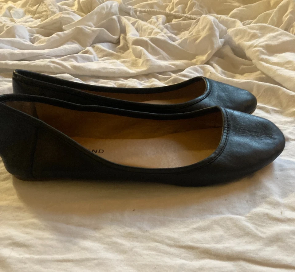 Женские черные кожаные балетки Lucky Brand без застежек размер 8,5 M - Изображение 2 из 4