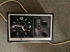 Mid Century General Electric AM Radio Alarm Clock Model 7-4725A (TESTED) Clean ! — photo 2