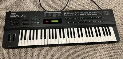 Yamaha DX7S Digital Synthesizer Keyboard [Not Working]
