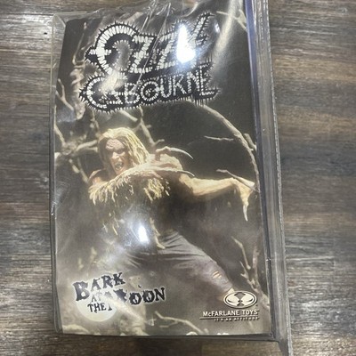 【中古】 ファンシー商品ショック図典 Ozzy Osbourne Bark At The Moon McFarlane Action Figure 2004