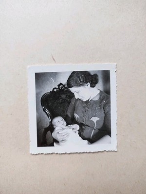   Alte Fotografie Foto 1950er Jahre Frau Mutter Kind